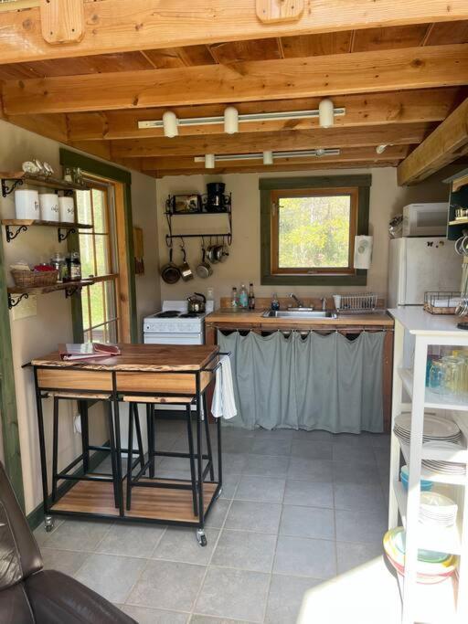 Secluded Cabin On Red Haven Farm Irvine Екстер'єр фото